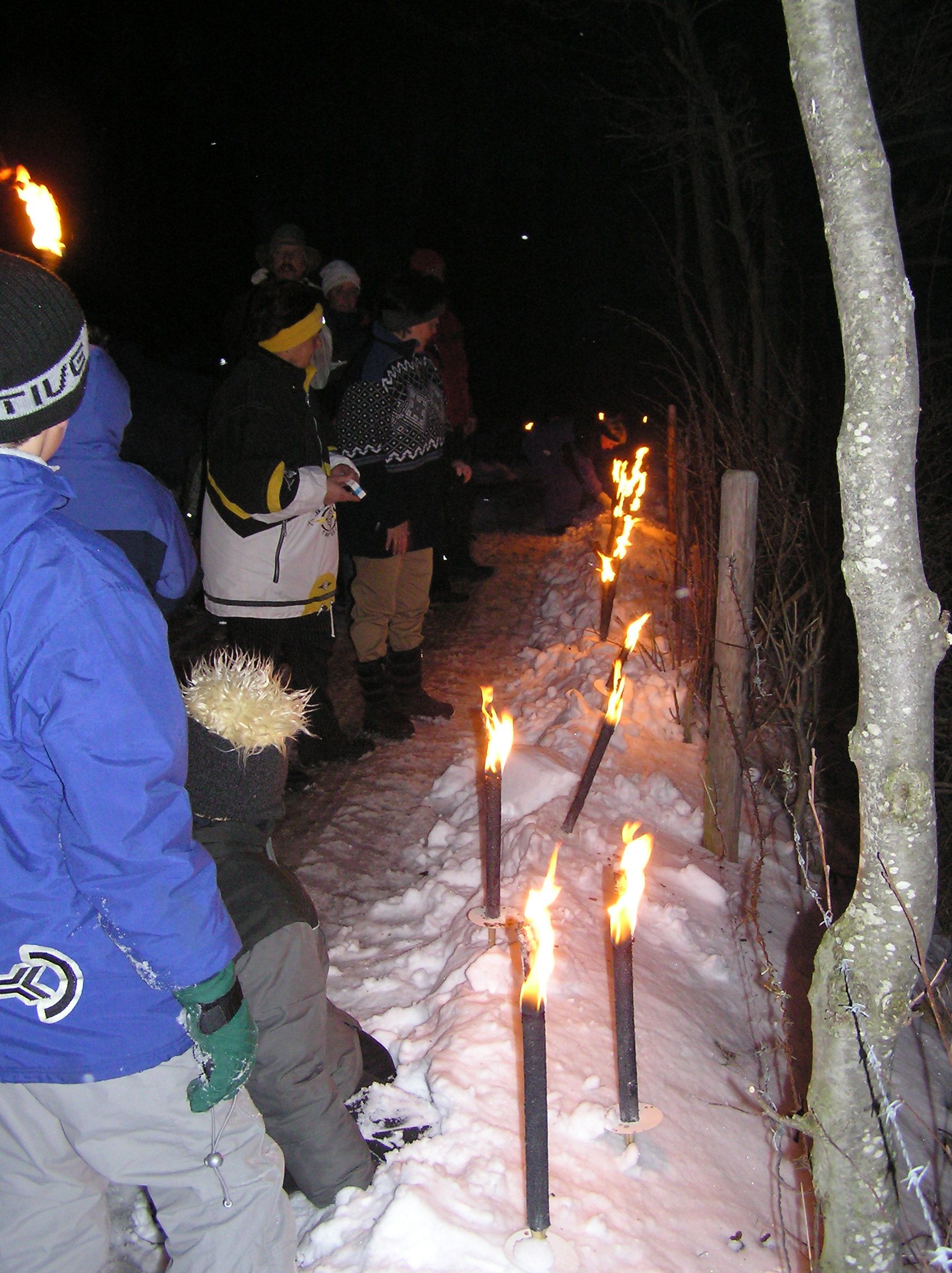 Fackeln im Schnee