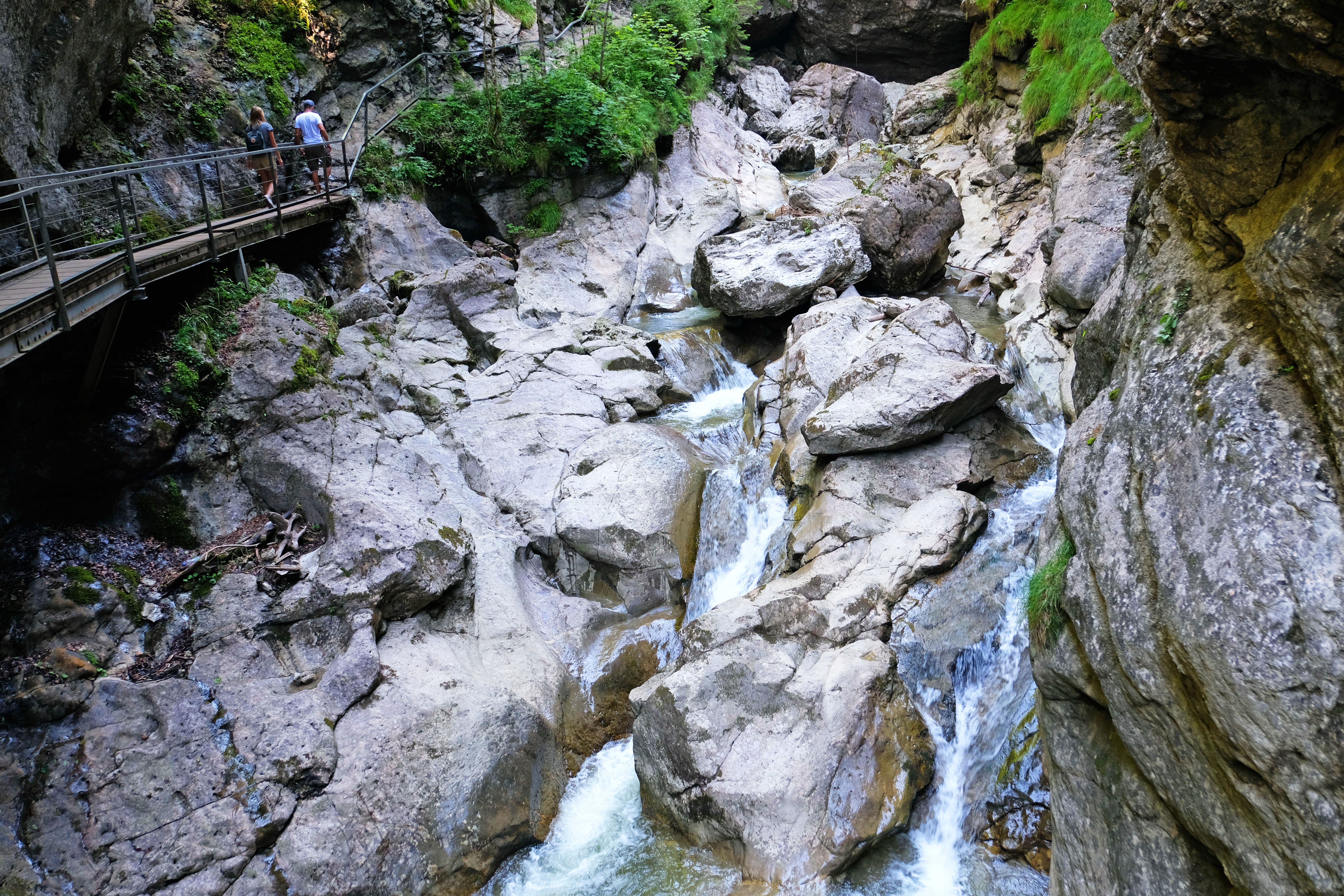 Die Starzlachklamm in Sonthofen ist ein Naturerlebnis für die ganze Familie und ohne Zweifel eines der Top-Highlights der Region zwischen Alpsee und Grünten.