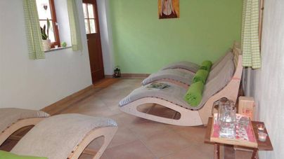 Der Ruheraum der Ferienwohnung Maul in Vorderburg.