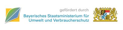 Ein Logo, das das Bayerische Staatsministerium für Umwelt und Verbraucherschutz fördert. Die Grafik zeigt Symbole, die mit Umwelt und Schutz in Verbindung stehen.